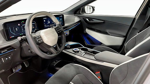 Vehicle Image 8