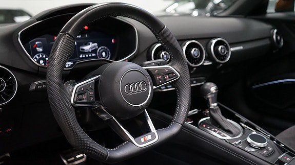 Vehicle Image 18