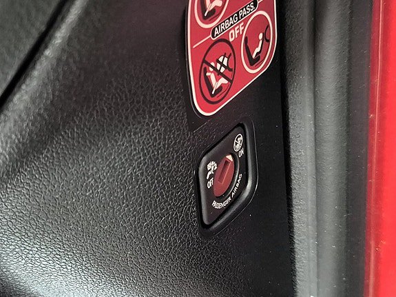 Vehicle Image 23