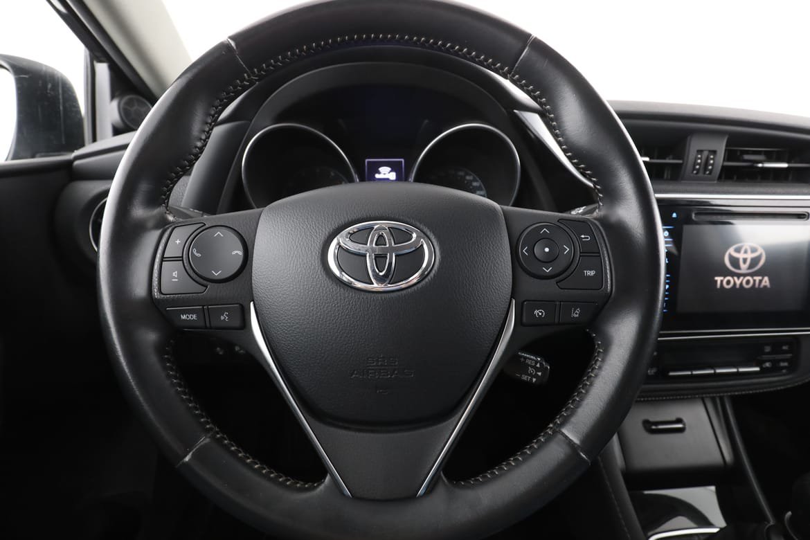 Vehicle Image 19