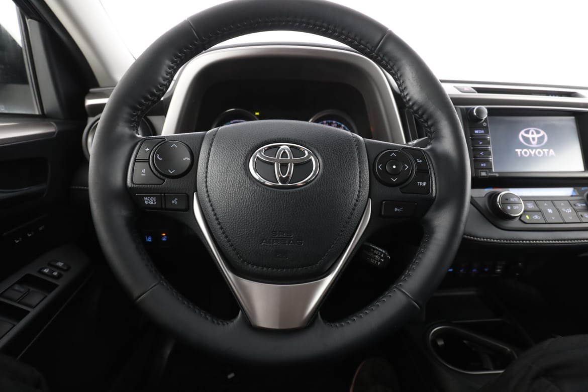 Vehicle Image 18