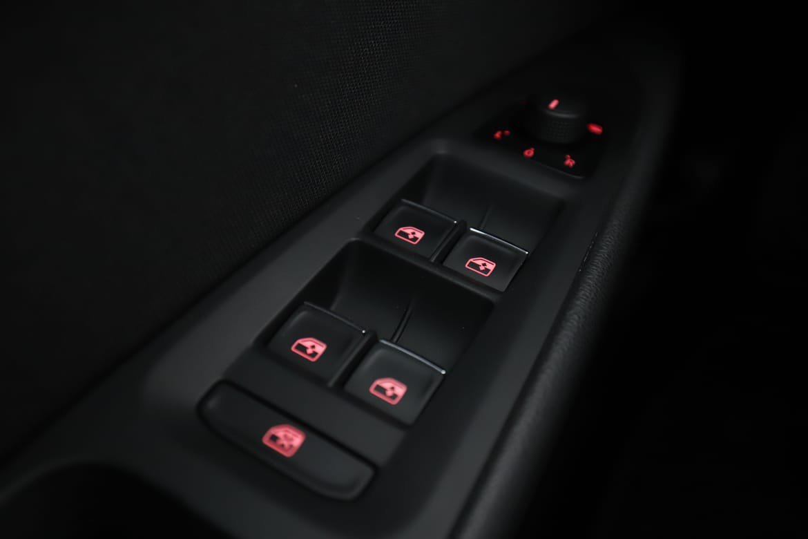 Vehicle Image 26