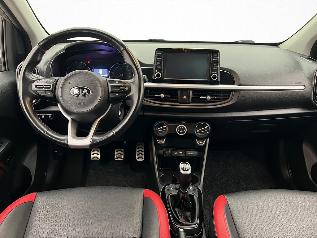 Vehicle Image 12