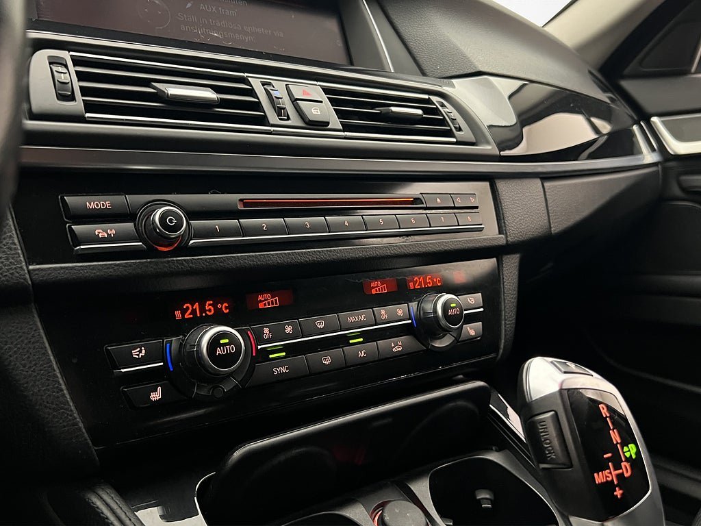 Vehicle Image 24