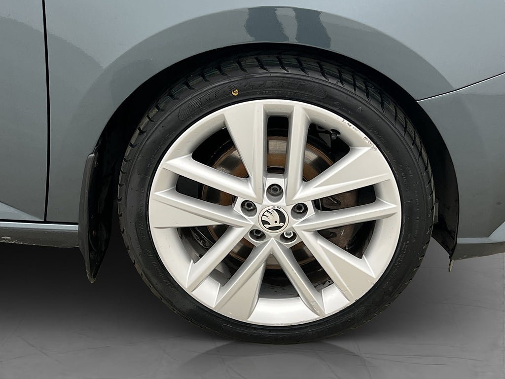 Vehicle Image 35