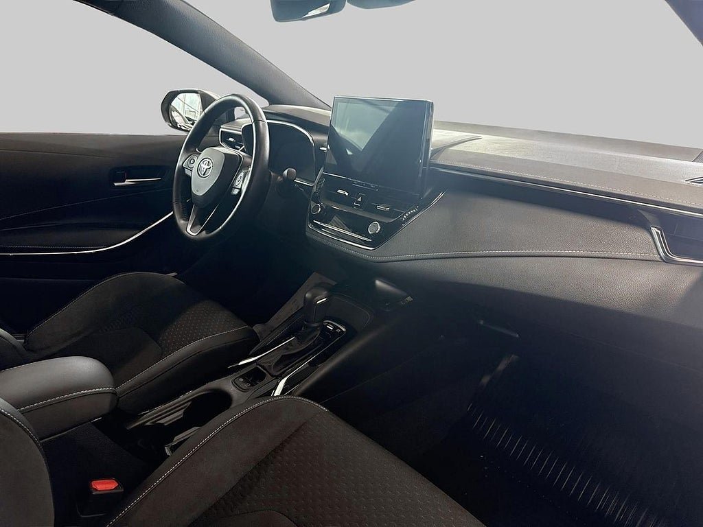 Vehicle Image 10