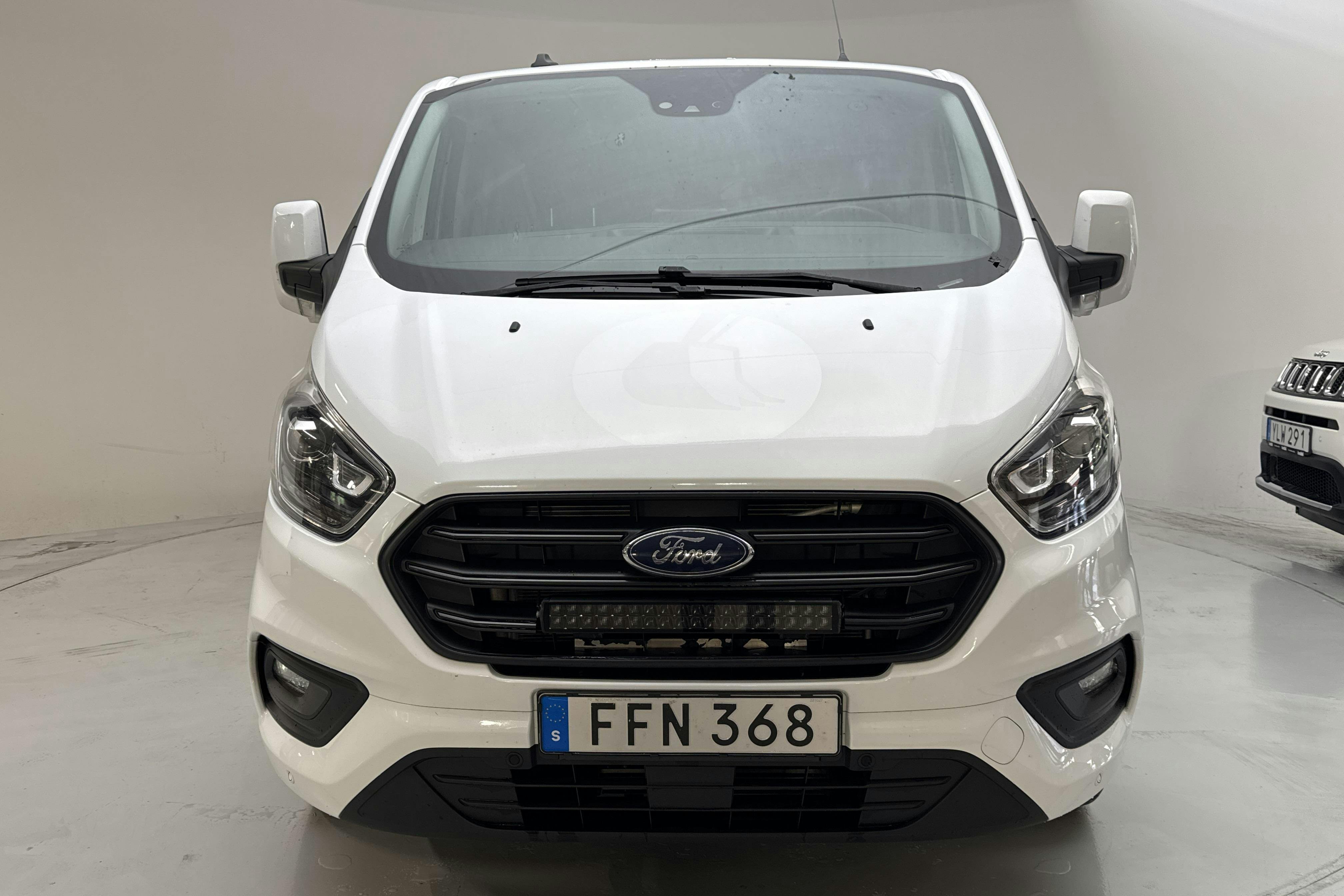 Vehicle Image 4