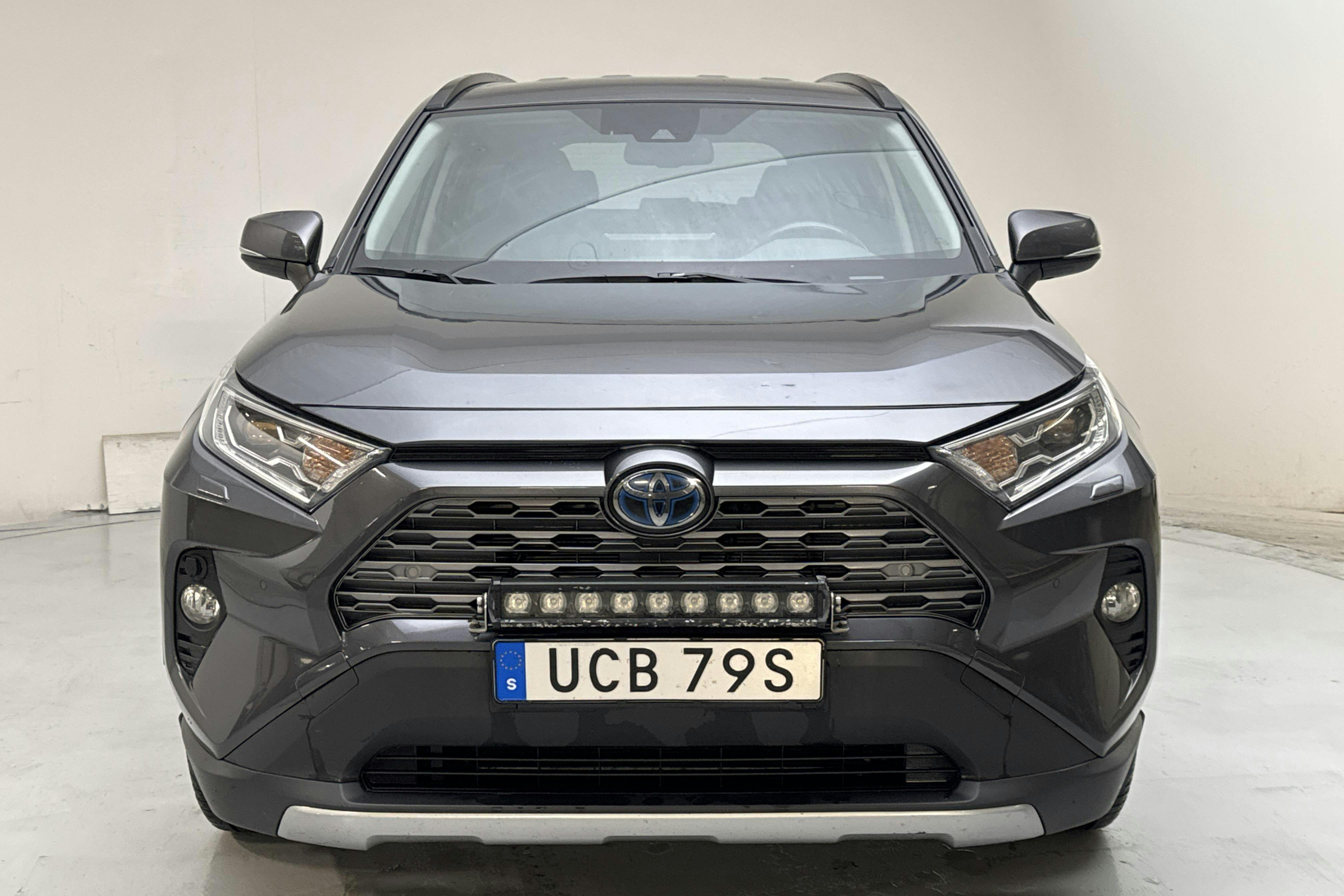 Vehicle Image 4