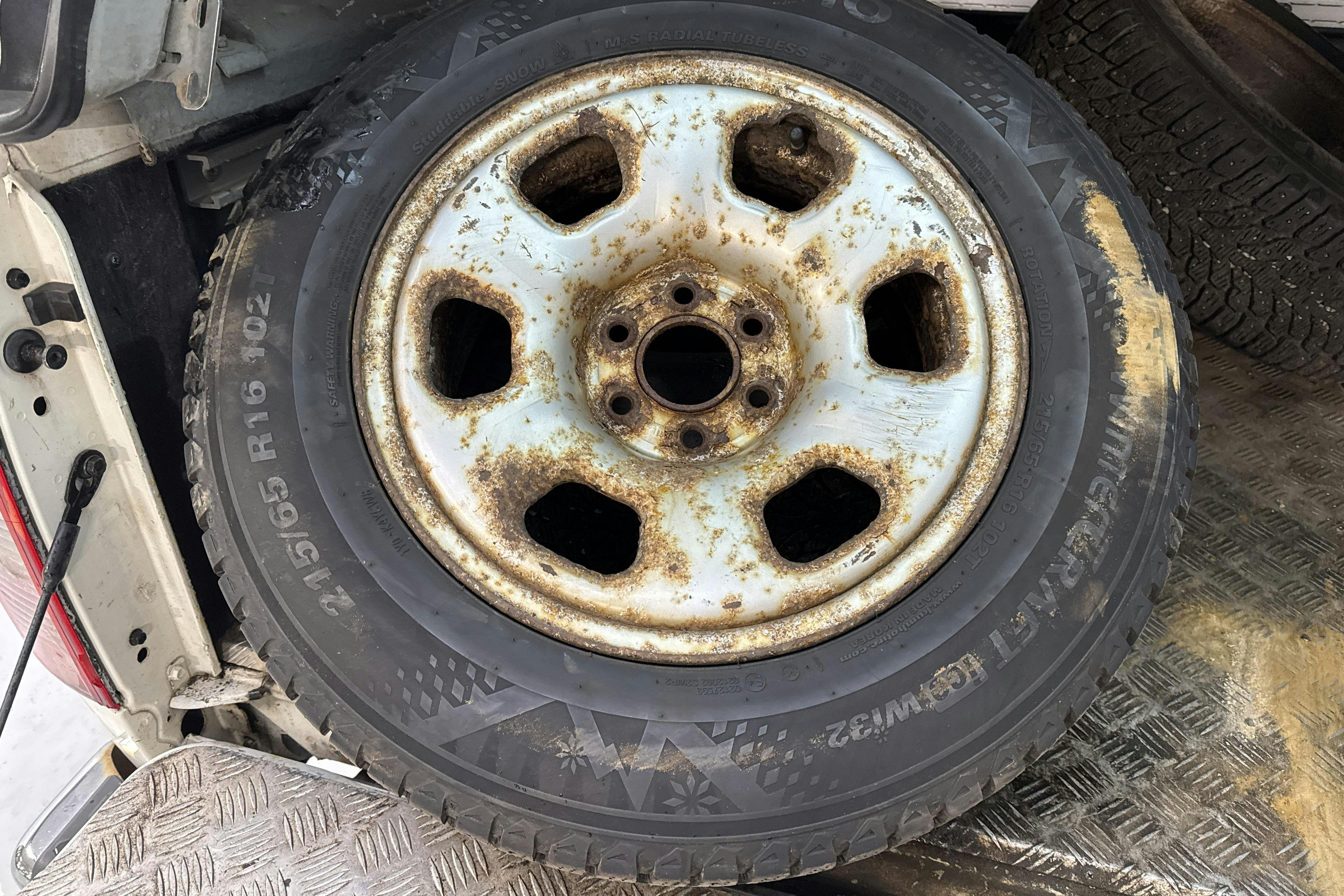 Vehicle Image 11