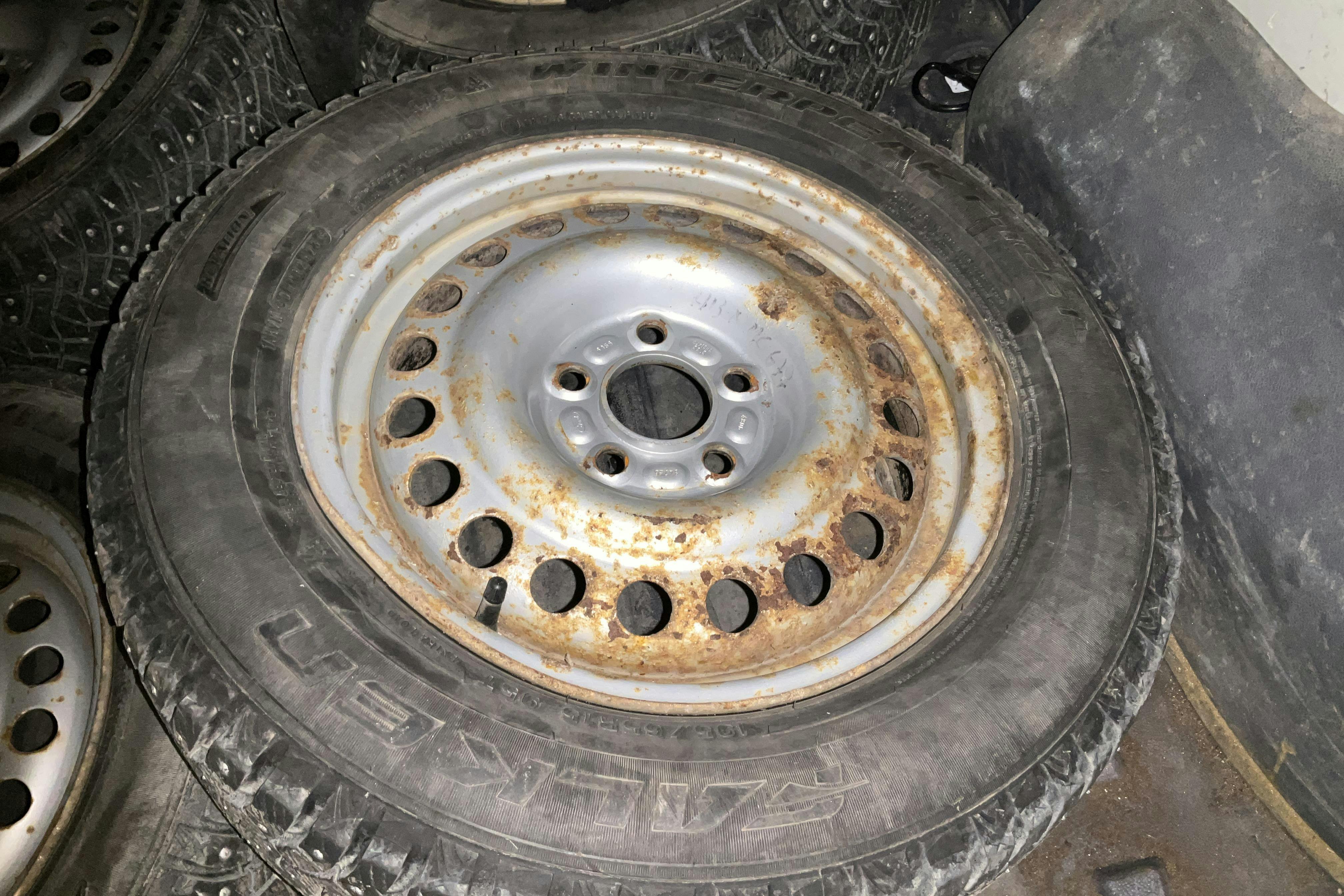 Vehicle Image 11