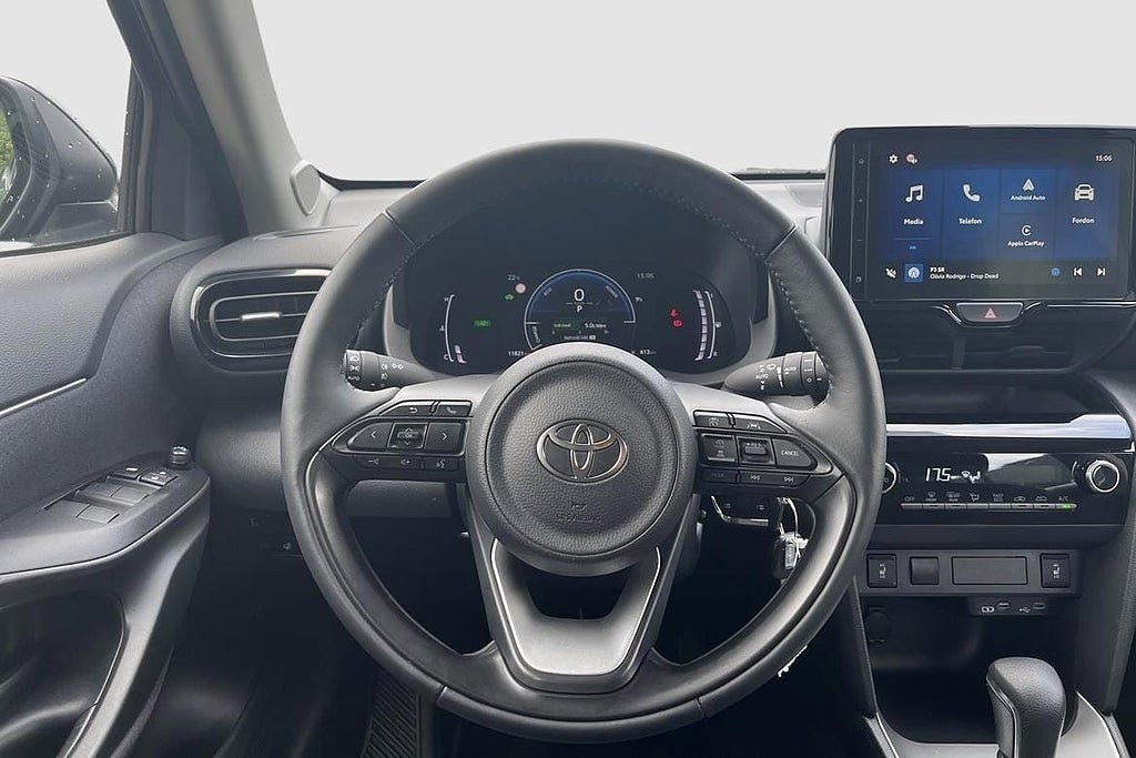 Vehicle Image 11