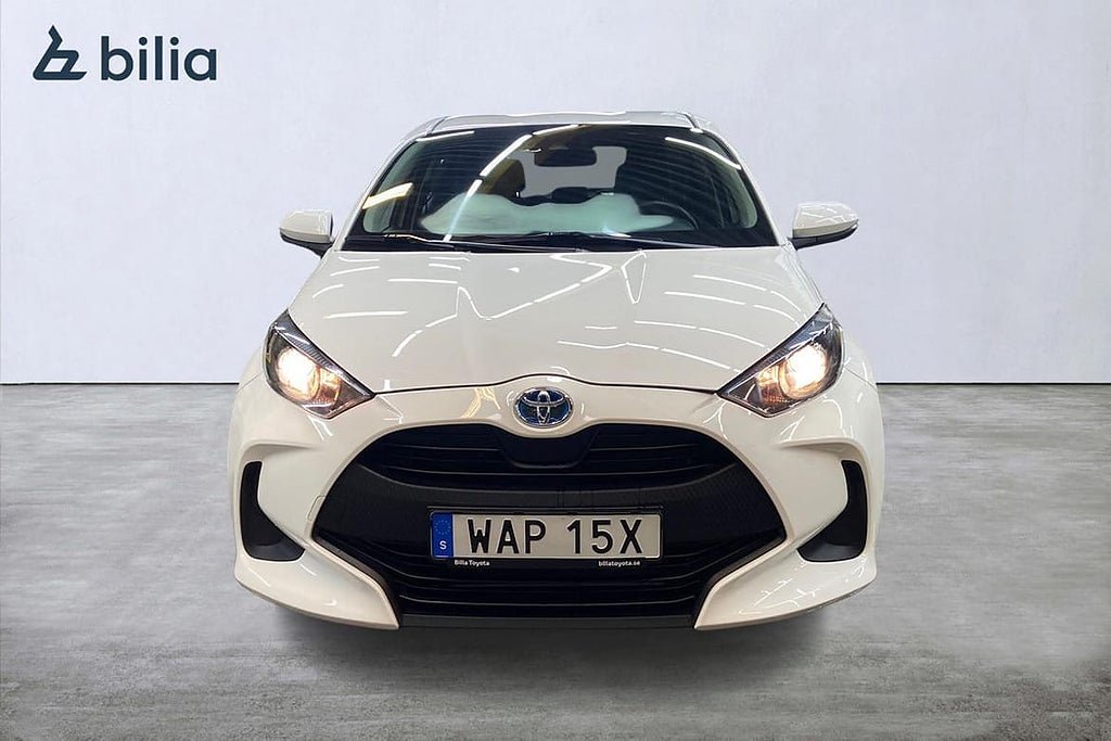 Vehicle Image 6