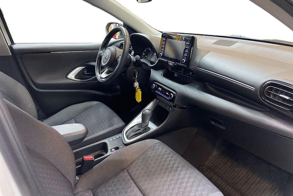 Vehicle Image 7