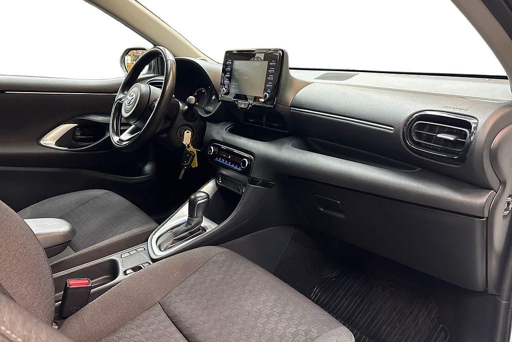 Vehicle Image 7