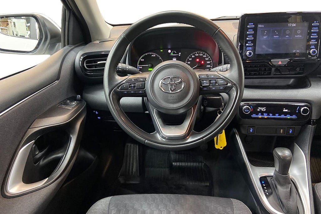 Vehicle Image 11