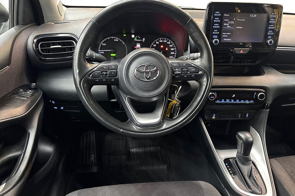 Vehicle Image 11