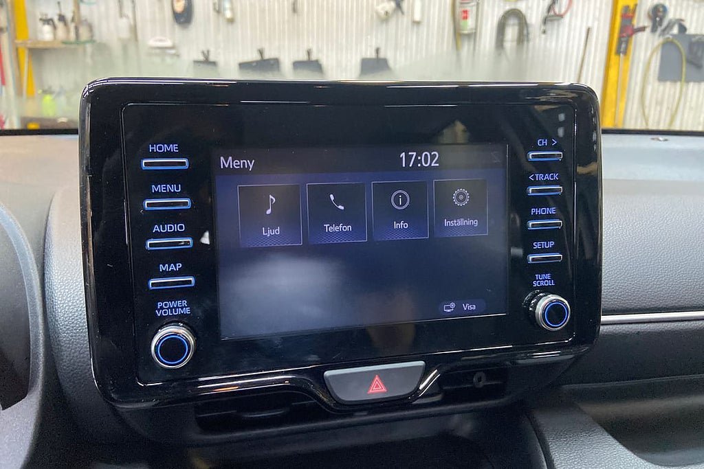 Vehicle Image 15