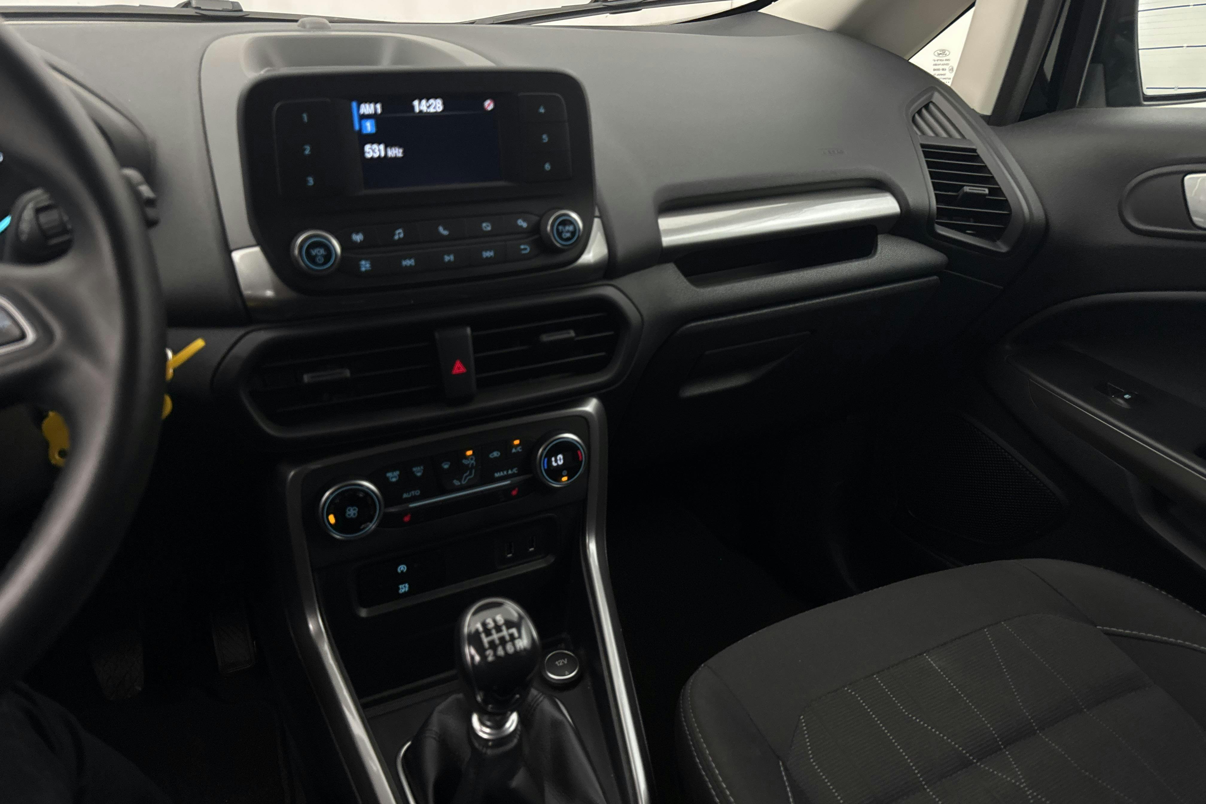 Vehicle Image 11