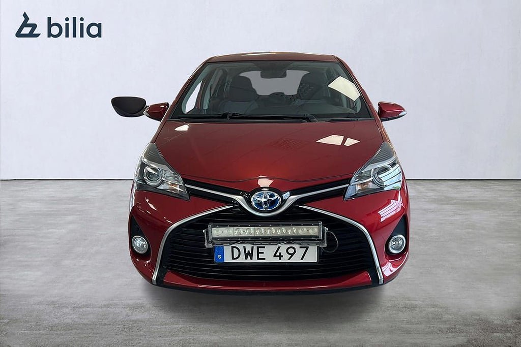 Vehicle Image 6