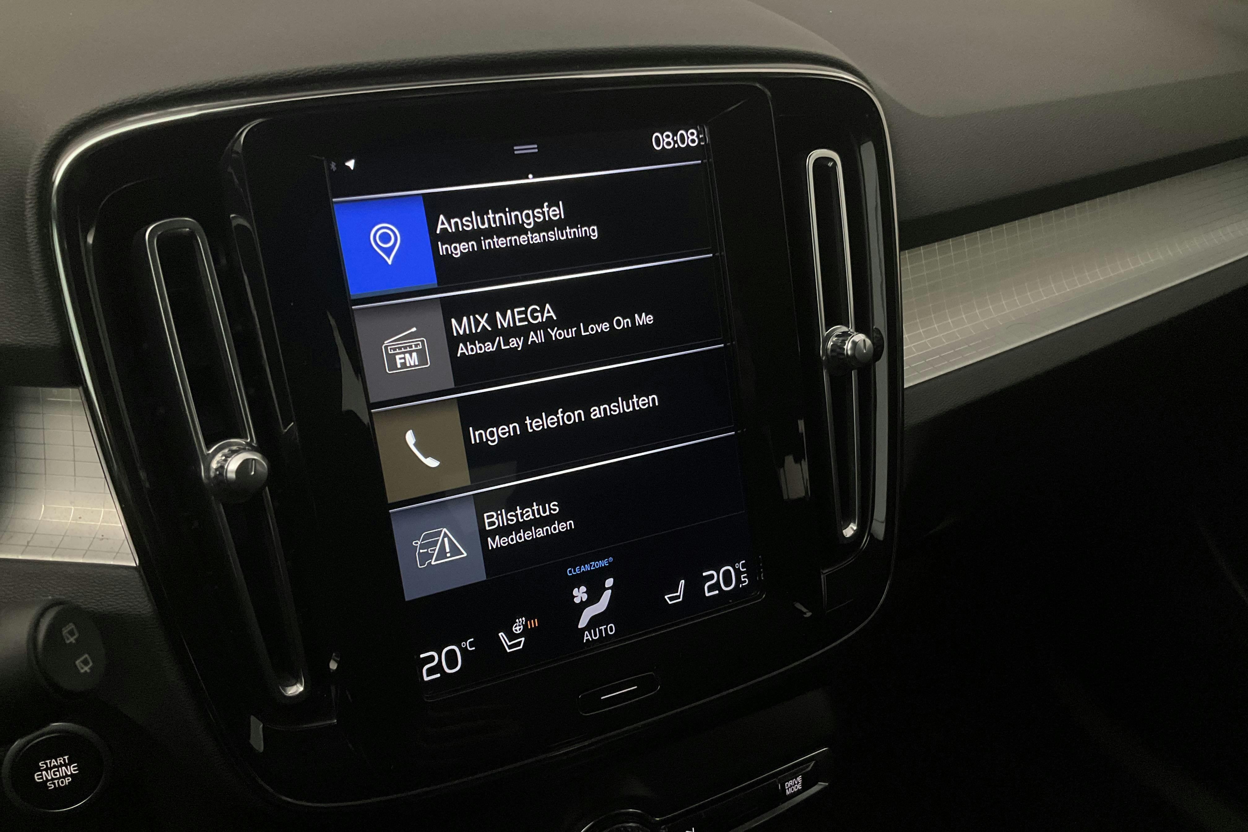 Vehicle Image 11