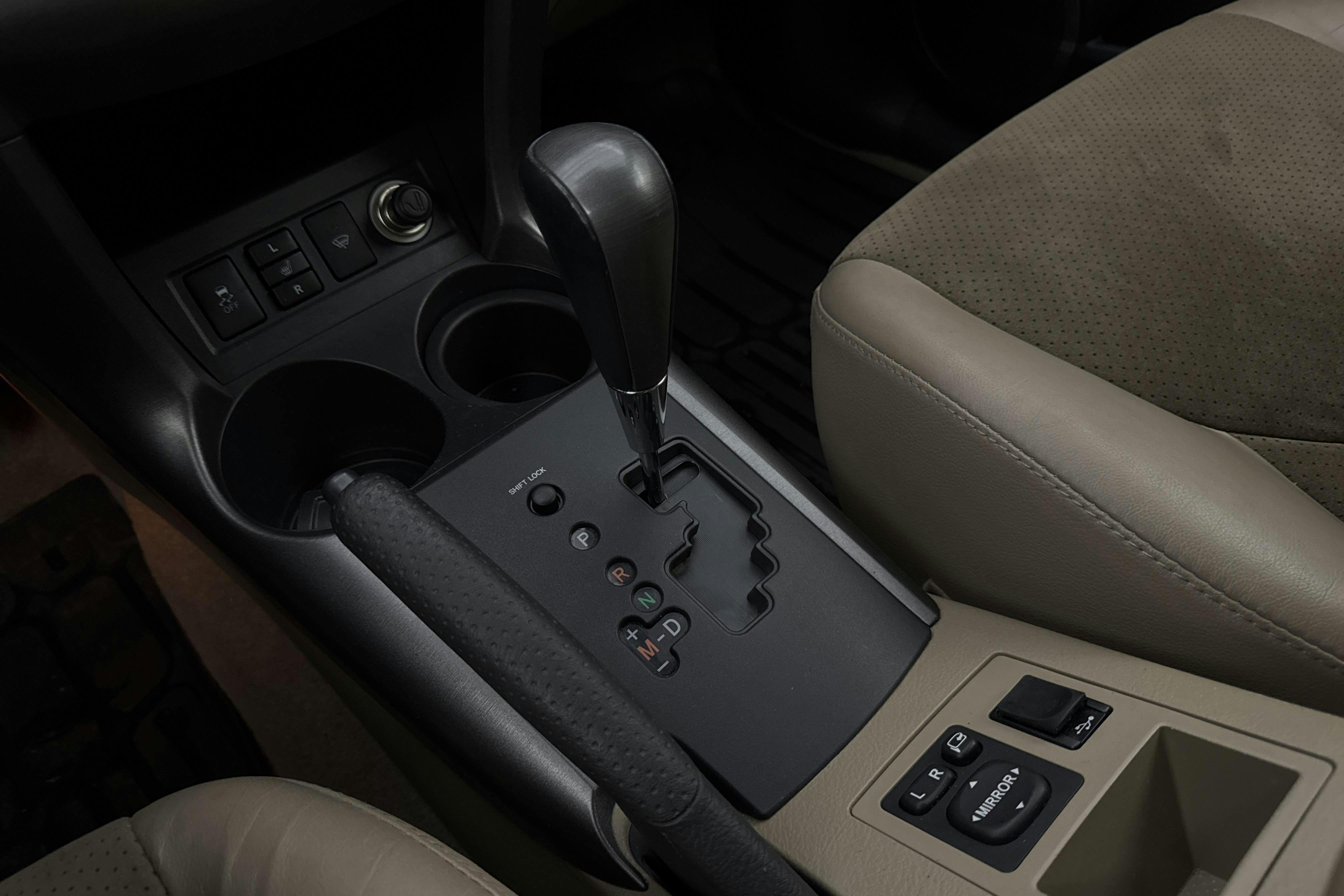 Vehicle Image 14