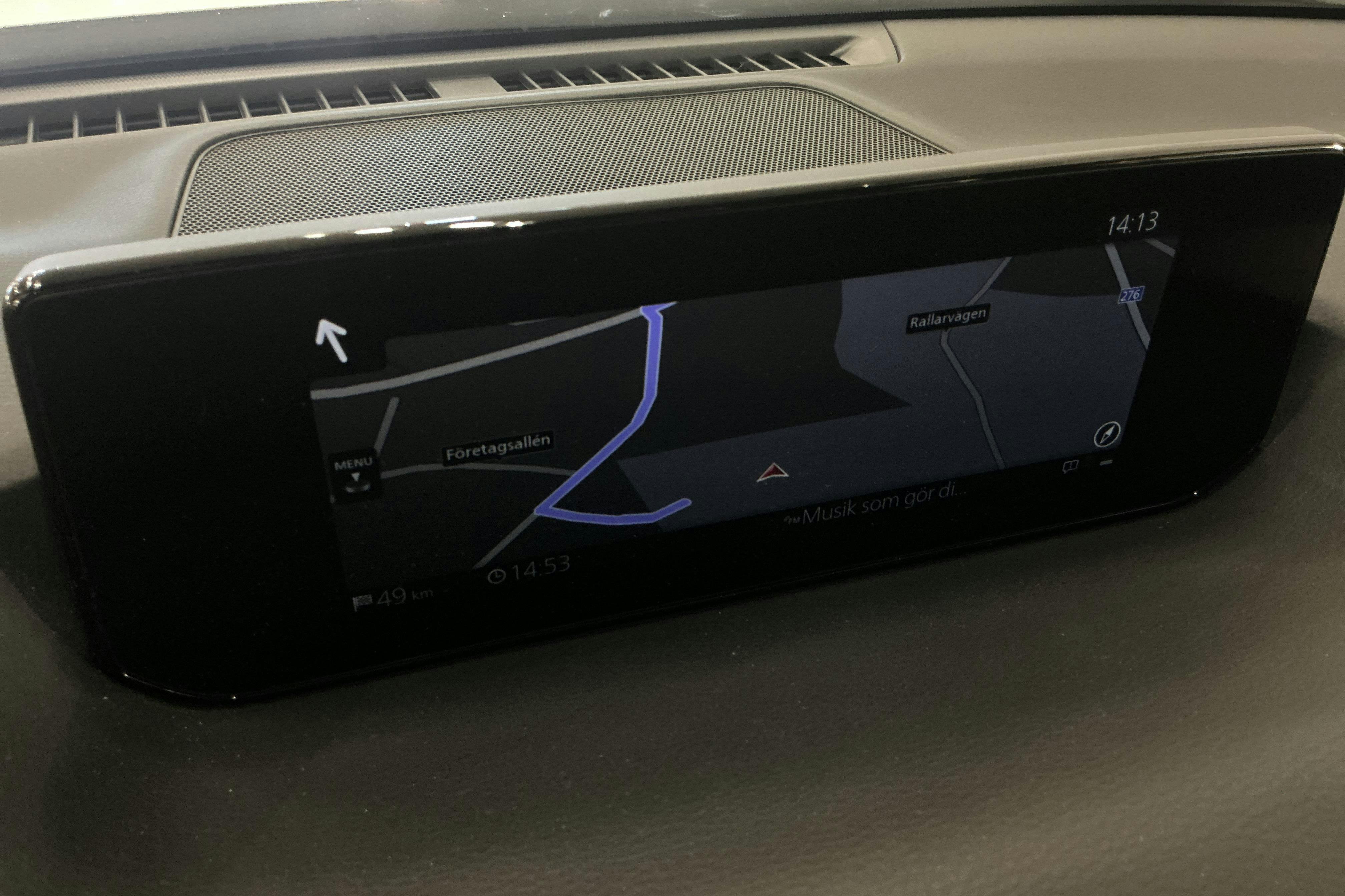 Vehicle Image 16
