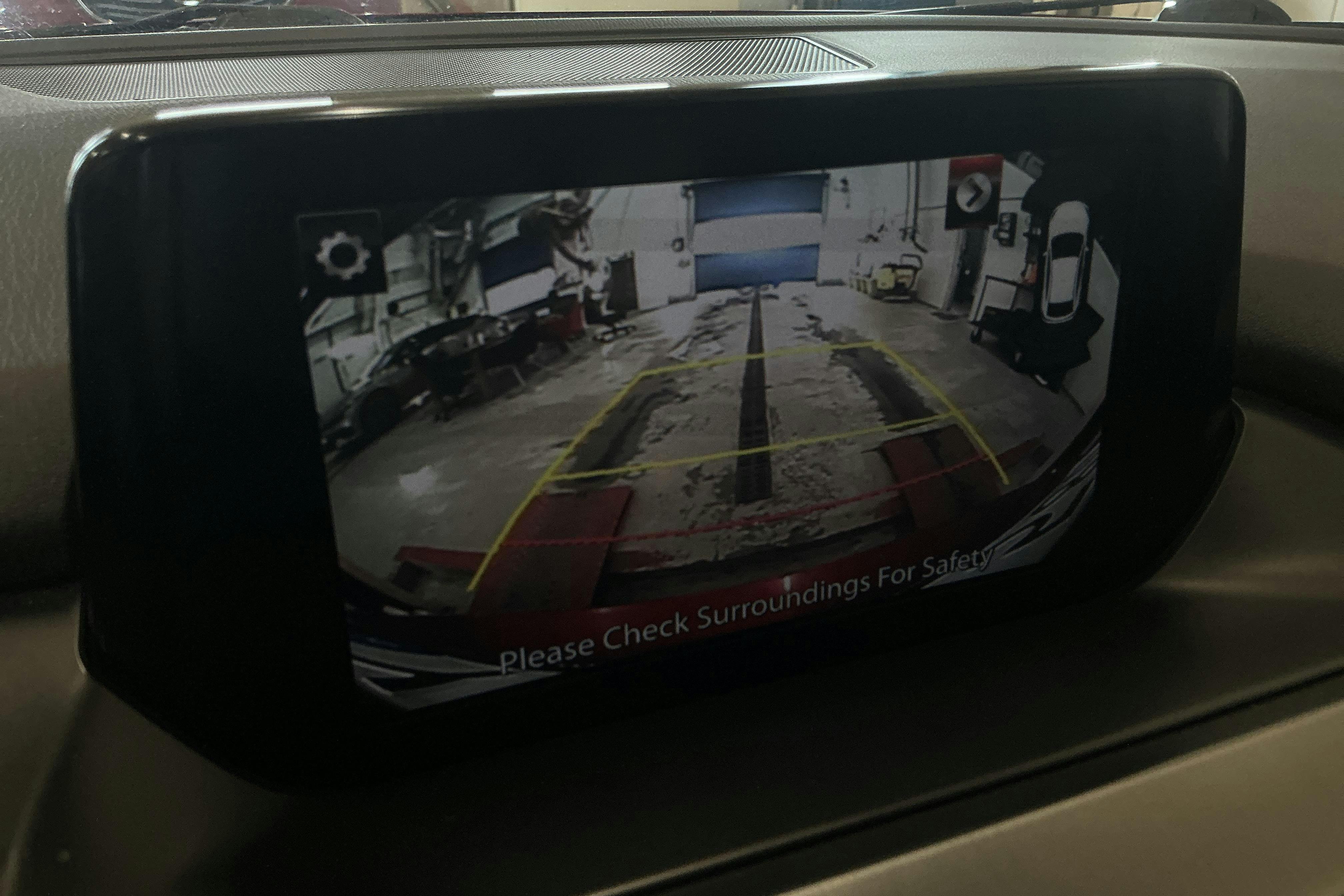 Vehicle Image 18