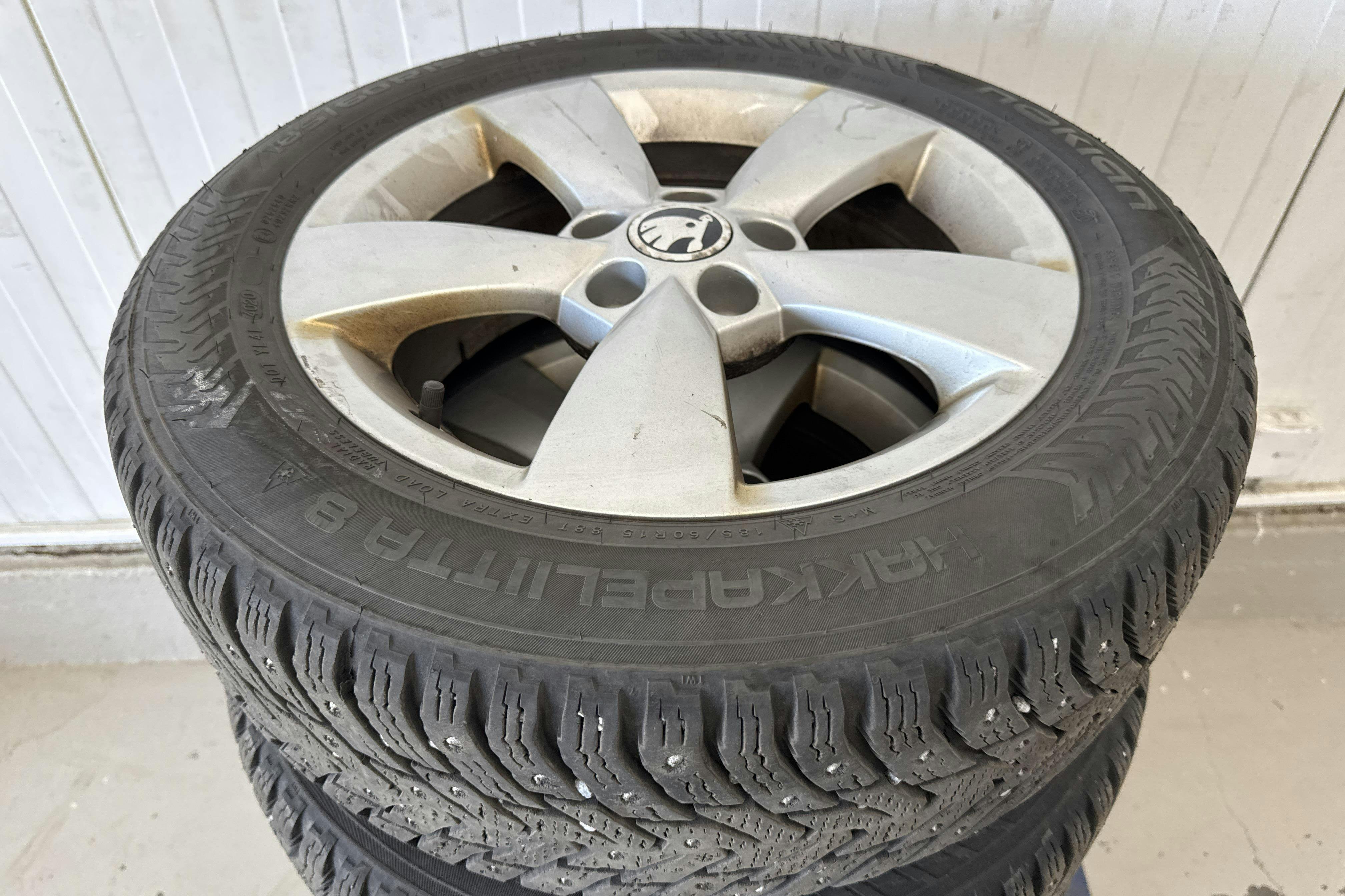 Vehicle Image 16