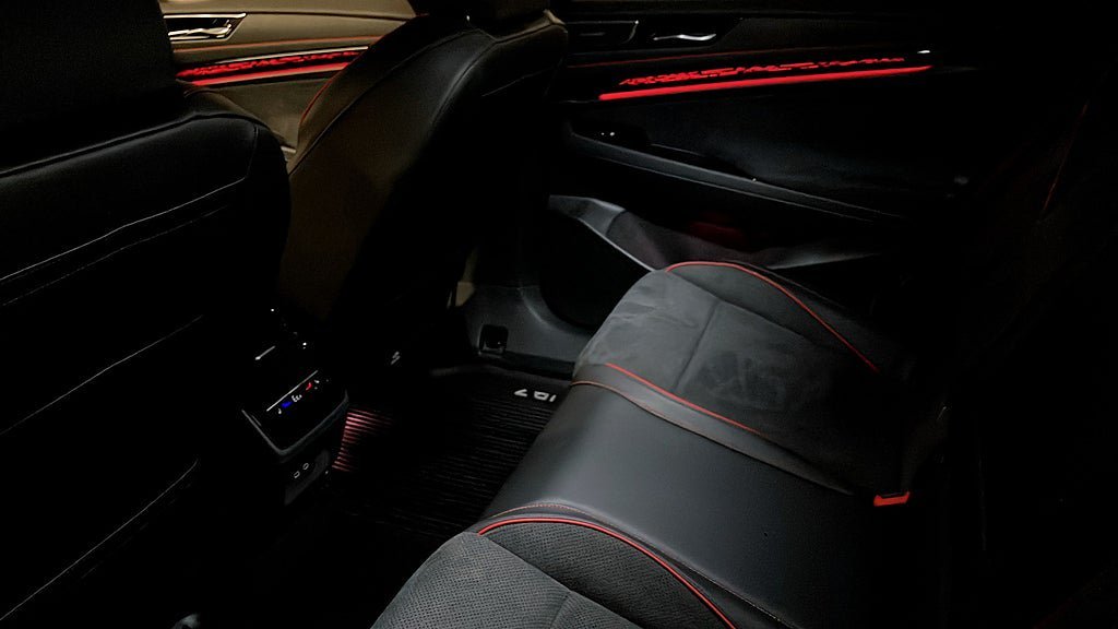 Vehicle Image 12