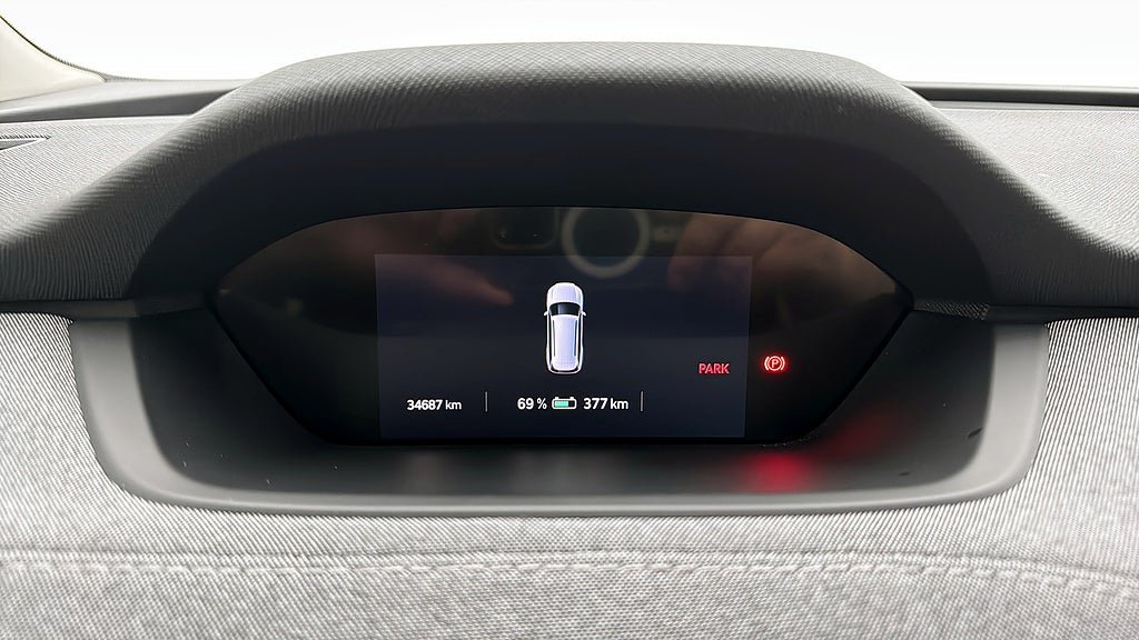 Vehicle Image 16