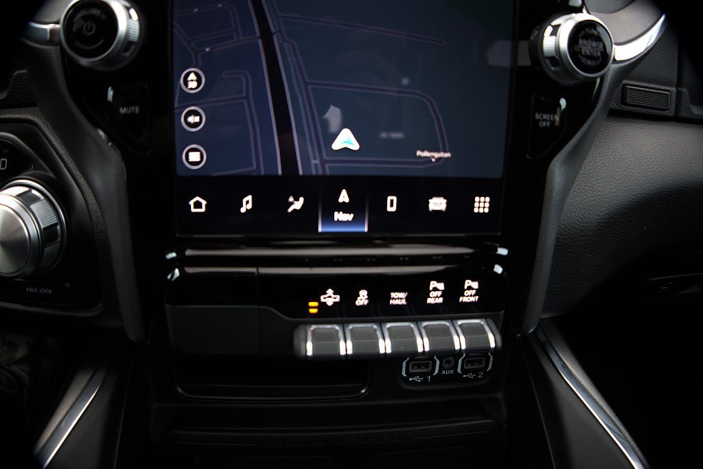 Vehicle Image 19