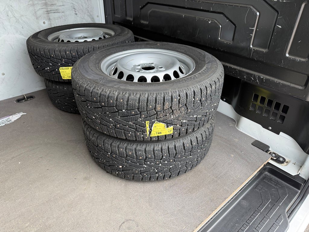 Vehicle Image 18