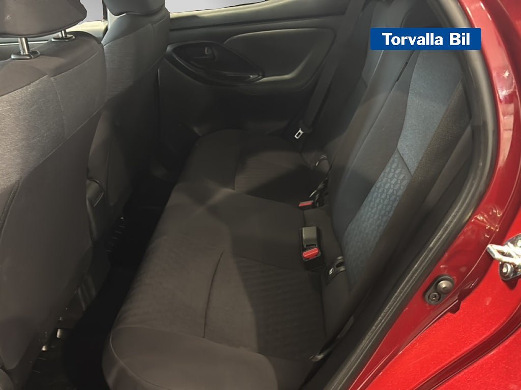 Vehicle Image 10