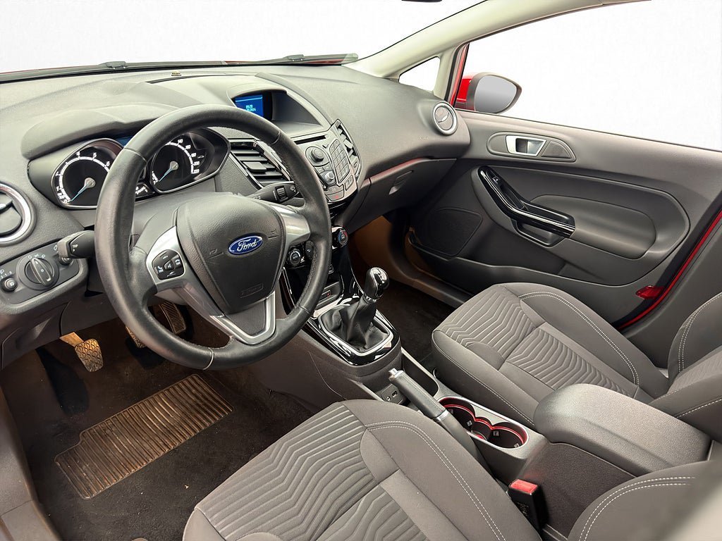 Vehicle Image 10