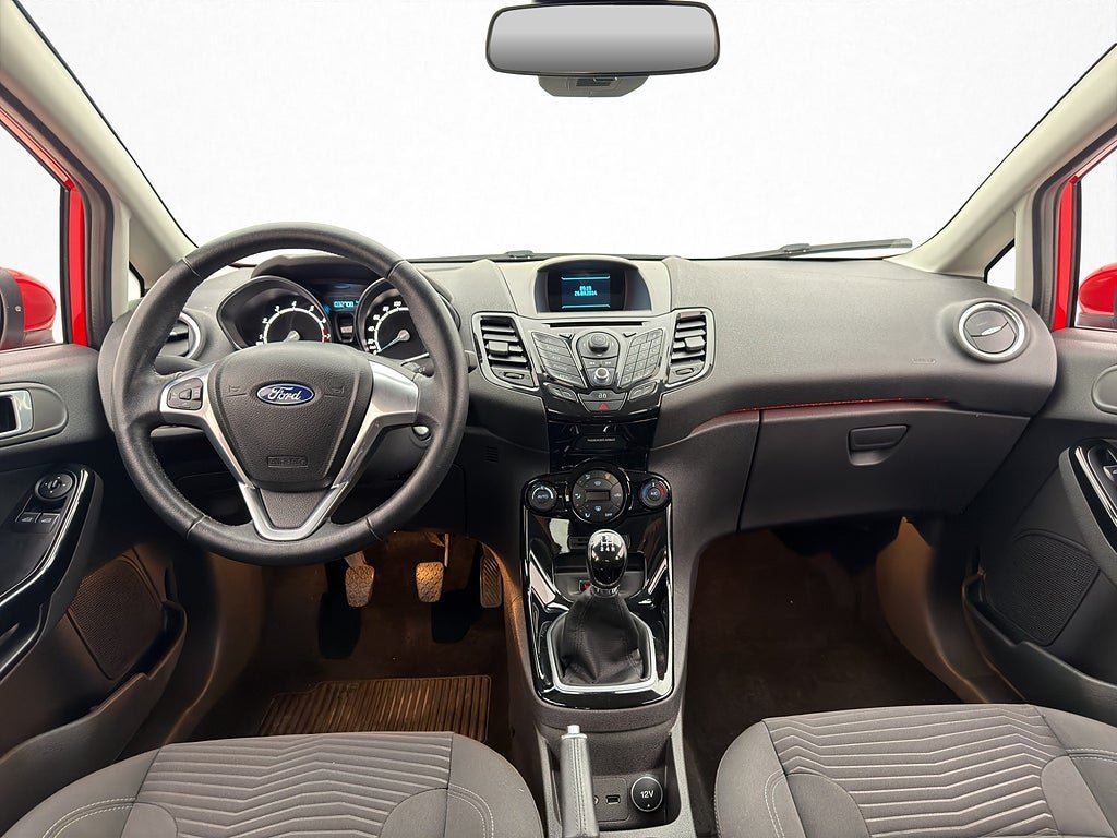 Vehicle Image 12
