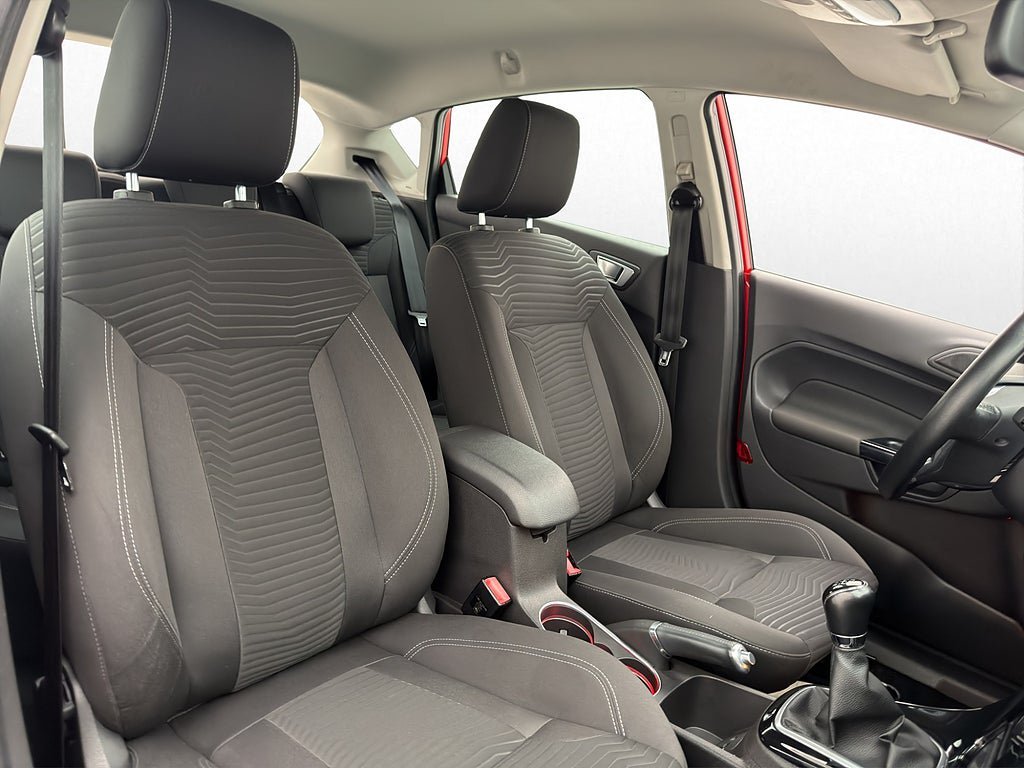 Vehicle Image 18