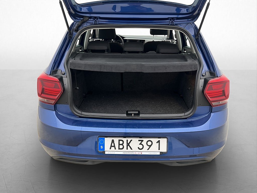 Vehicle Image 21