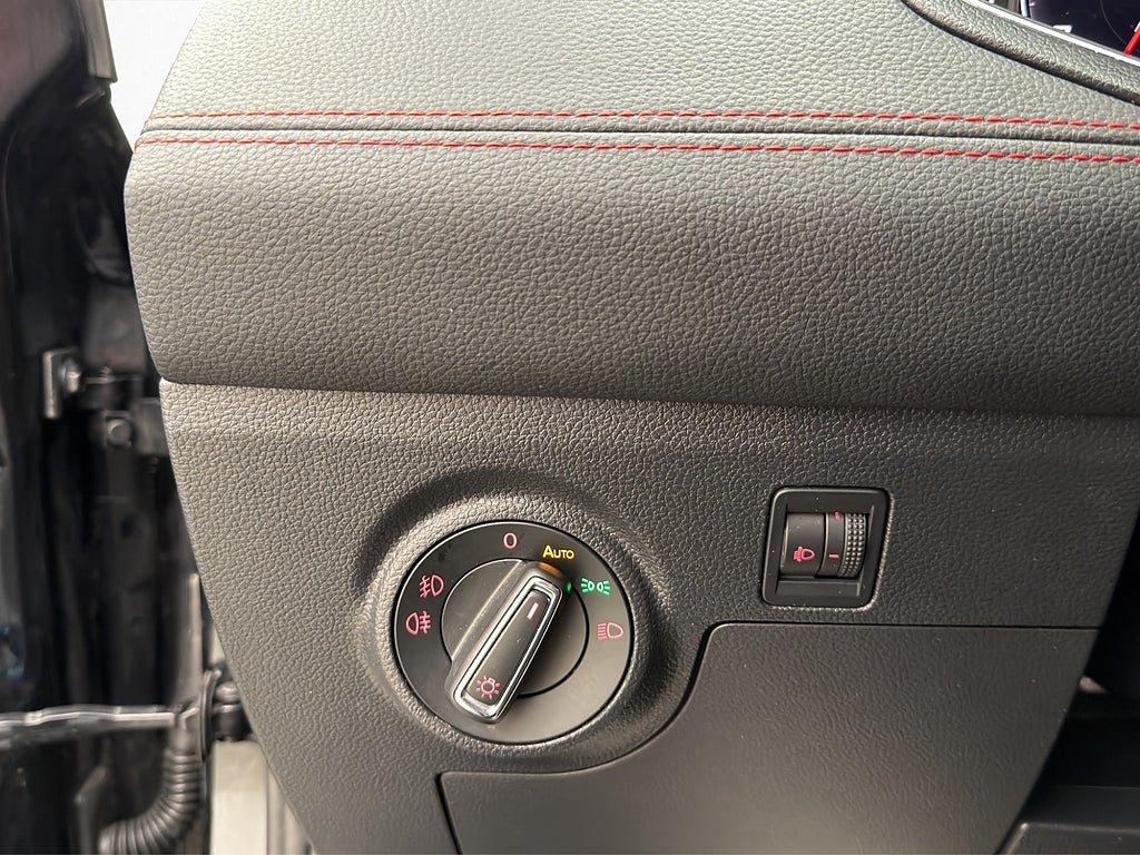 Vehicle Image 26