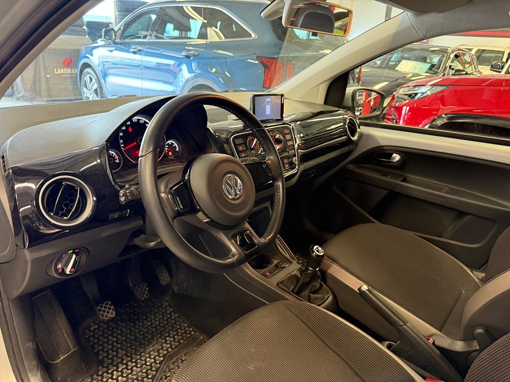 Vehicle Image 7