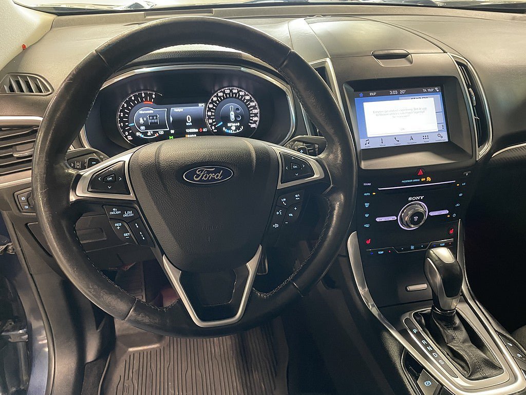 Vehicle Image 7