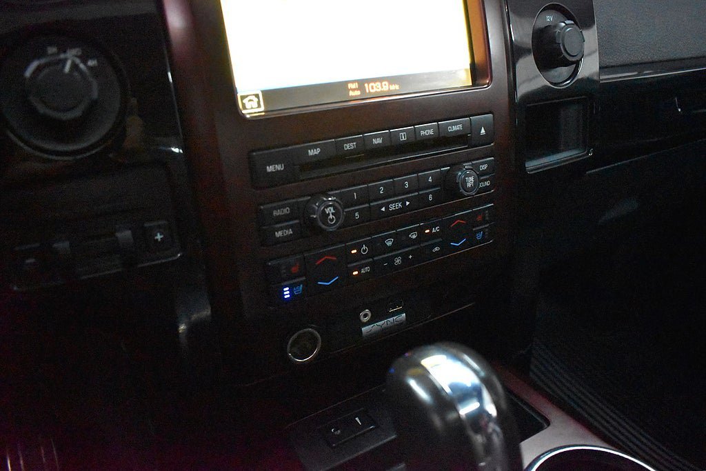 Vehicle Image 14