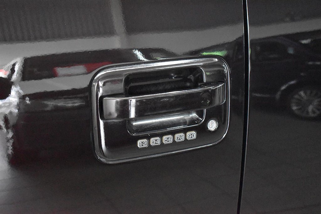 Vehicle Image 24