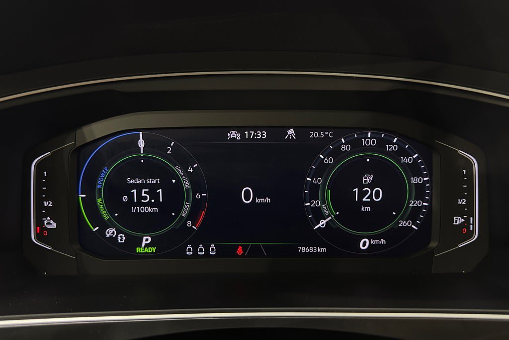 Vehicle Image 9