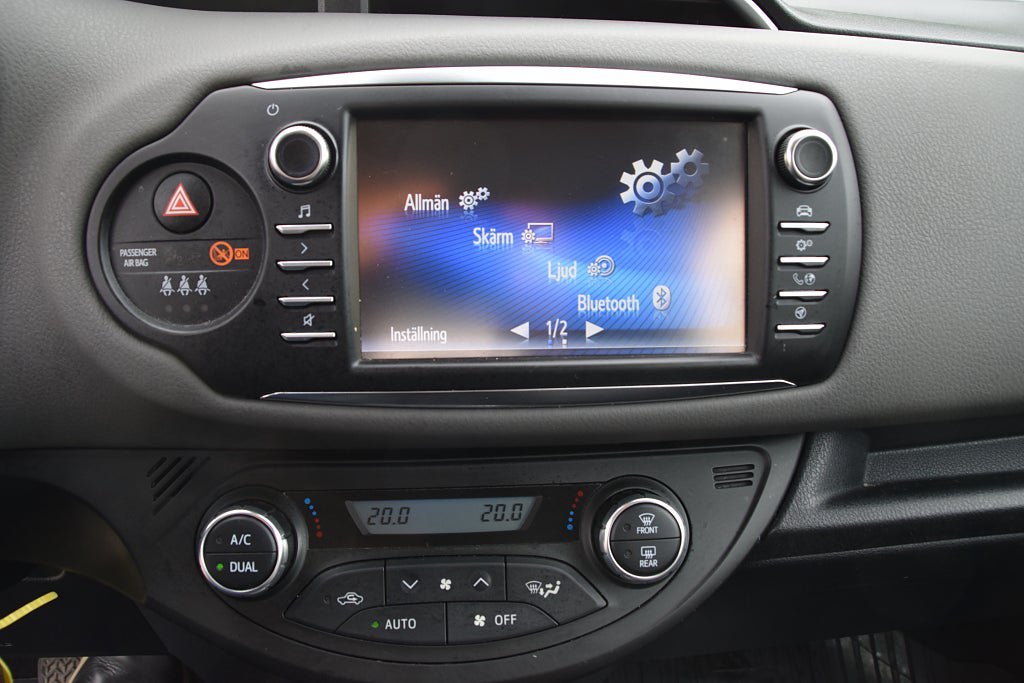 Vehicle Image 13