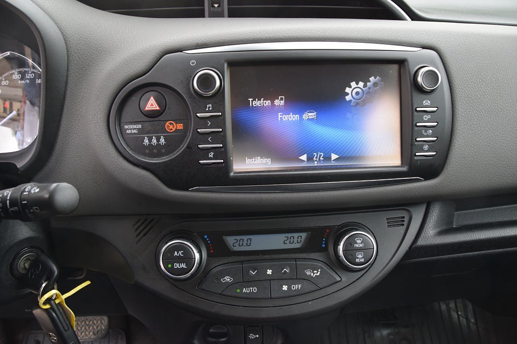 Vehicle Image 14