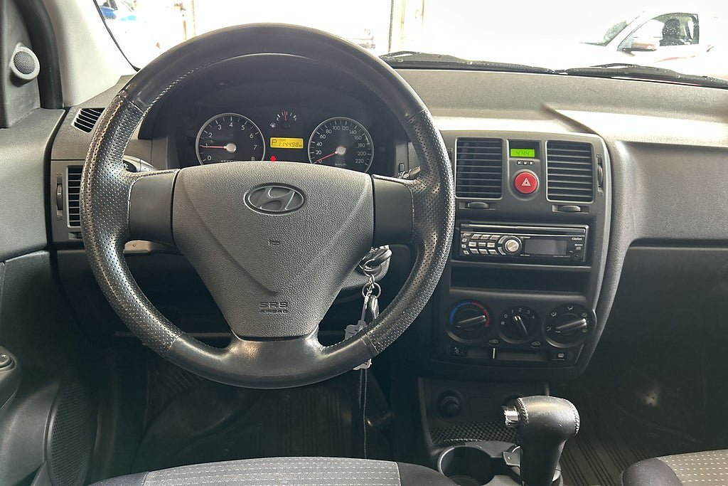 Vehicle Image 12