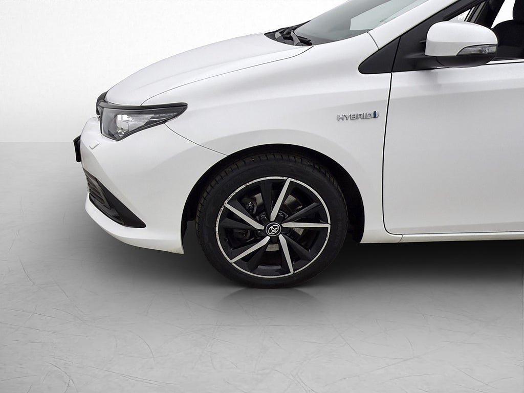 Vehicle Image 10
