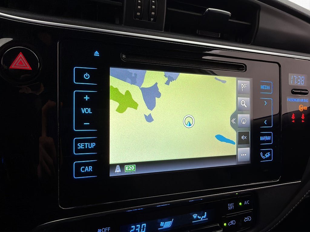 Vehicle Image 21