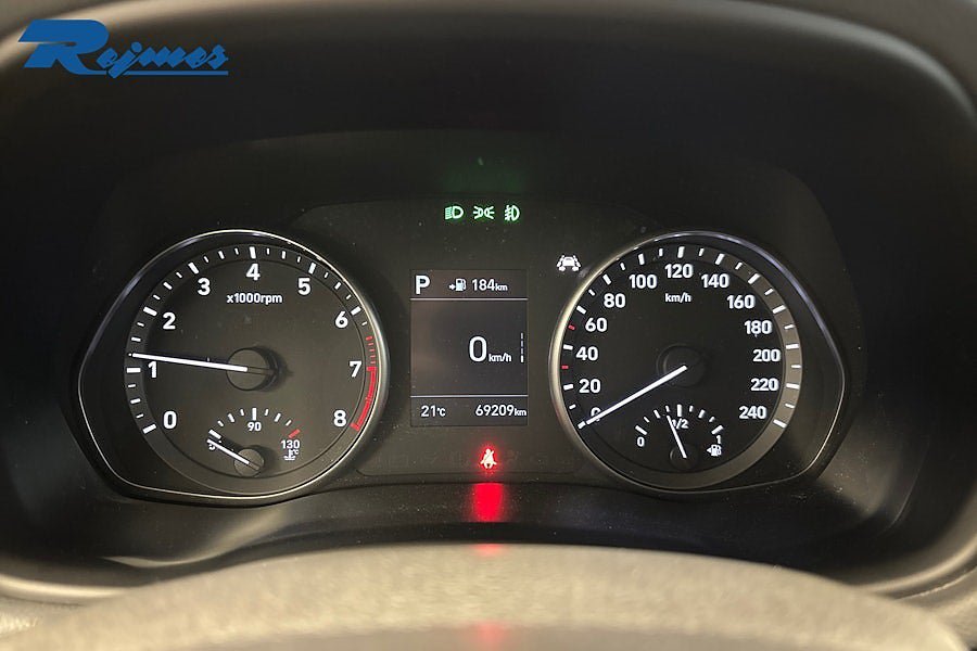 Vehicle Image 12