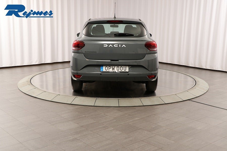 Vehicle Image 21